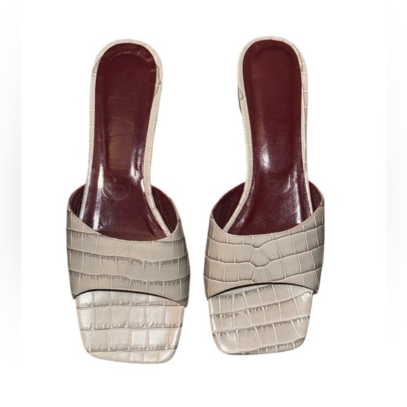 STAUD Simone croc-effect gray leather mules